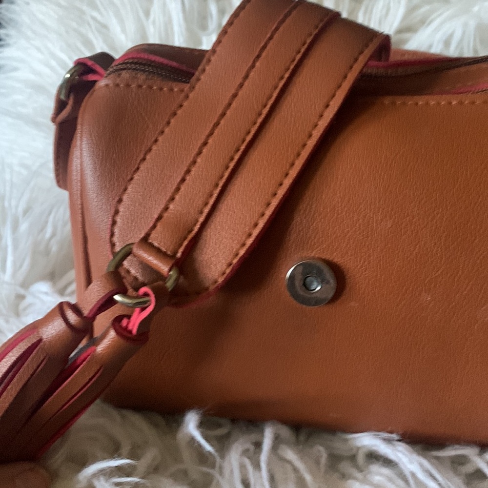 Santorini Camel Crossbody Purse - Picture 2 of 7